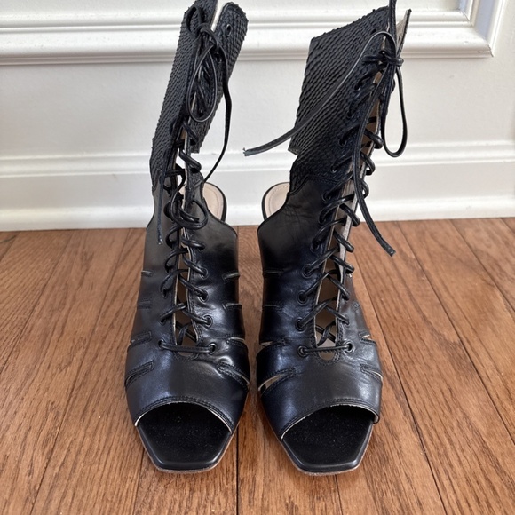 Black Genuine Leather Pumps Heels Made in Italy Size 37 EU / 6.5 US - Picture 9 of 11